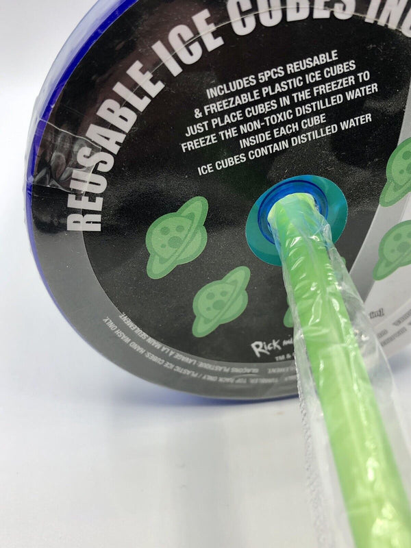 Rick and Morty Tumbler With Spaceship Ice Cubes