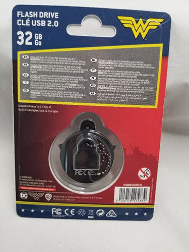 DC Comics Wonder Woman 32 GB Flash Drive USB