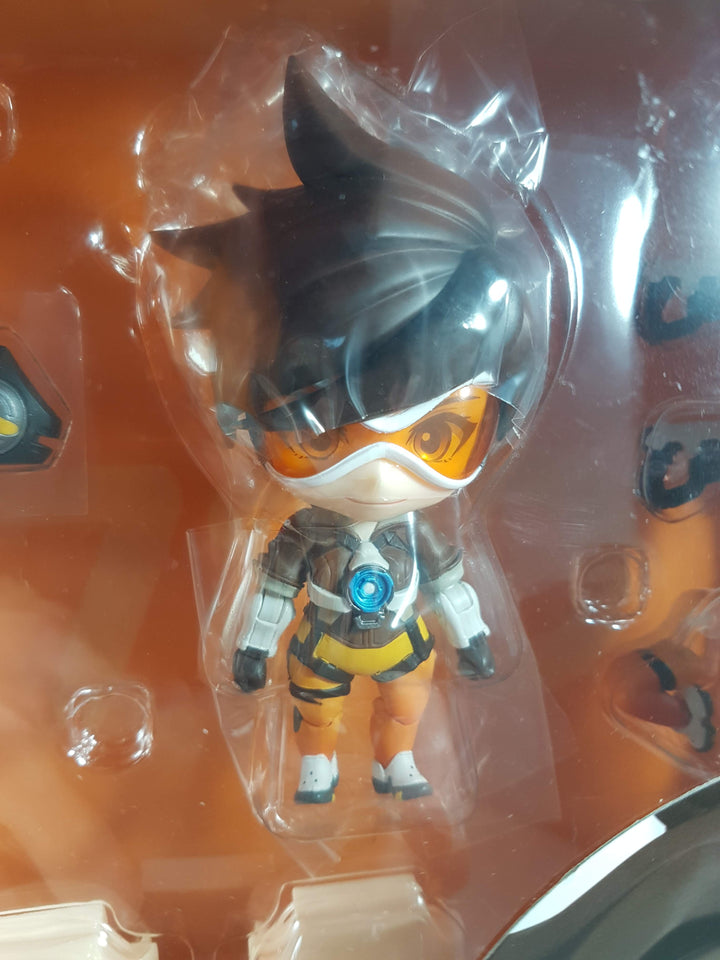 Overwatch Tracer Classic Skin Edition Nendoroid Figure Front Close Up