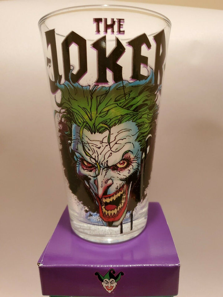 DC Comic Batman The Joker Pint Glass 16 oz Close Up