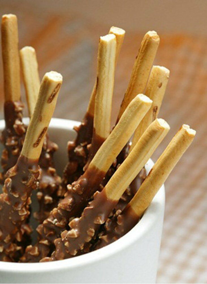 Glico Pocky Chocolate Almond Crush Covered Biscuit Sticks 1.45 oz Close Up Two