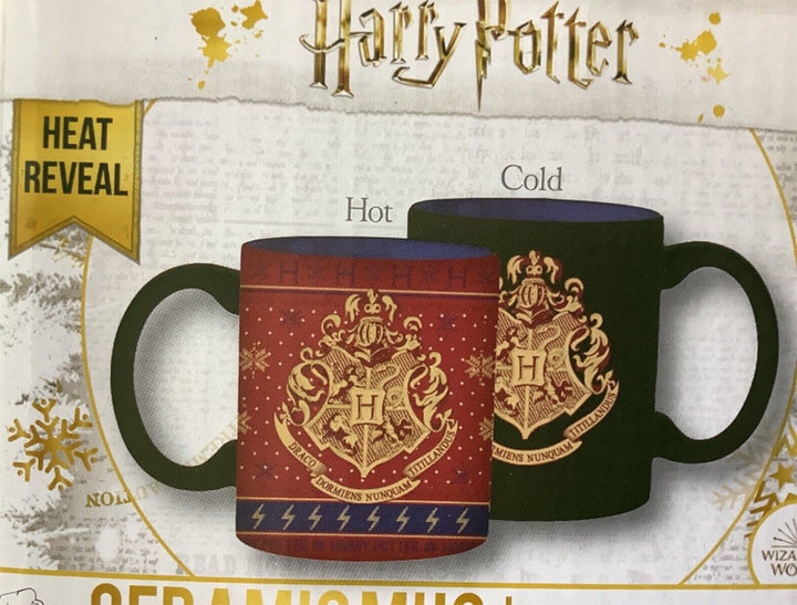 Harry Potter Heat Reveal Changing Ceramic Mug 14 oz Close Up